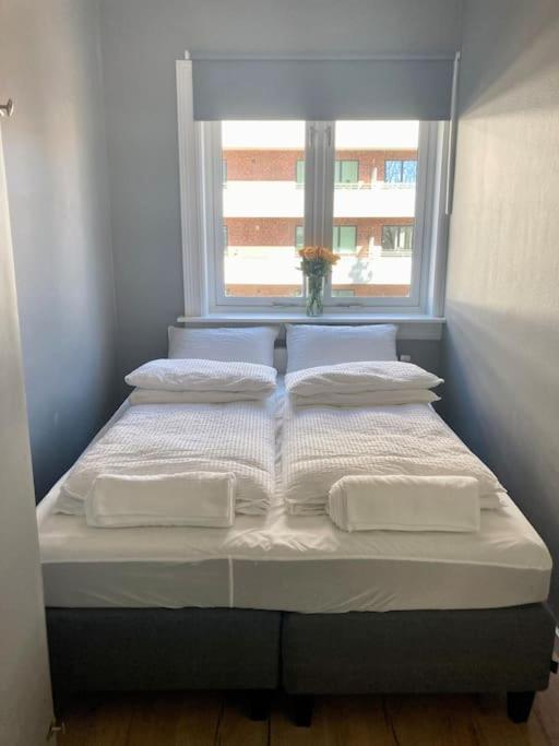 Majorstua, Charming And Modern 2 Bedroom Apartment オスロ エクステリア 写真